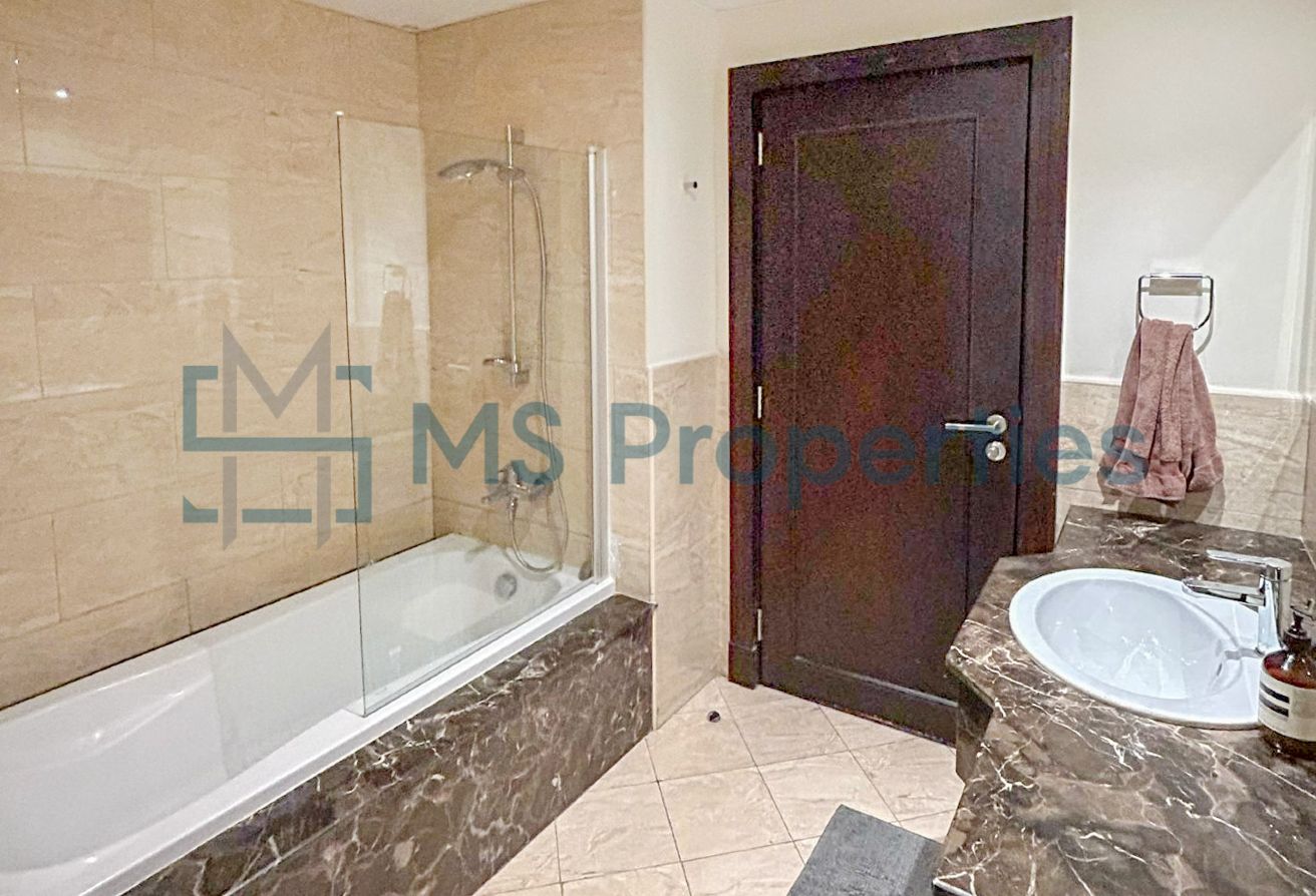 Gorgeous 1BHK Apartment with Beautiful View | Bills Included