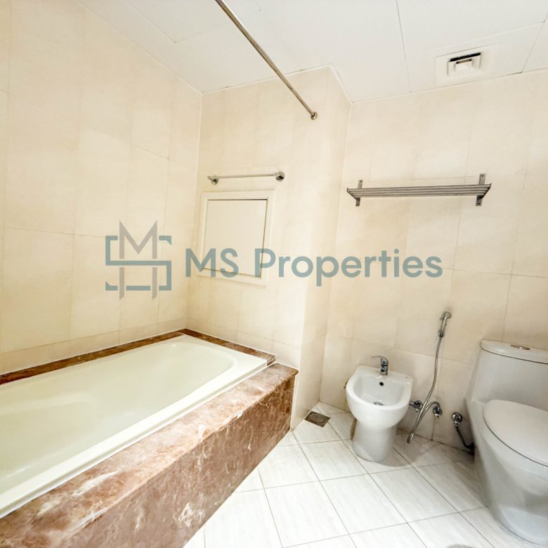 Modern 1BR Apartment in The Pearl with Marina View