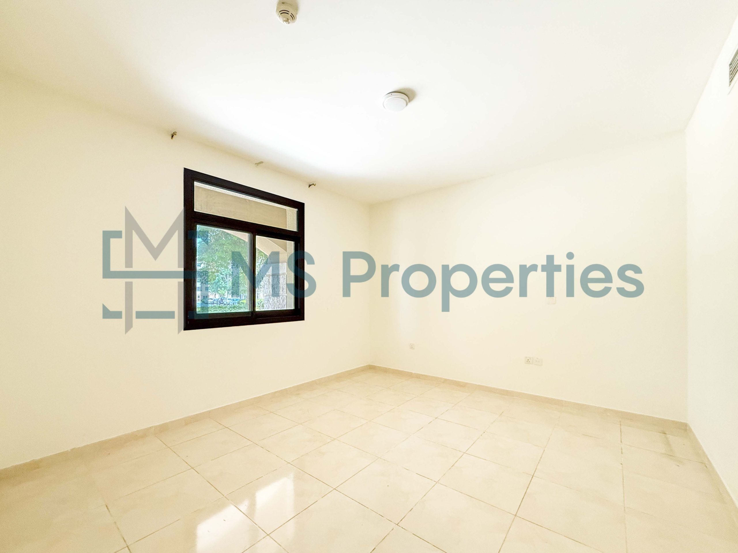Amazing Deal 2-Bedroom Apartment | Prime Location