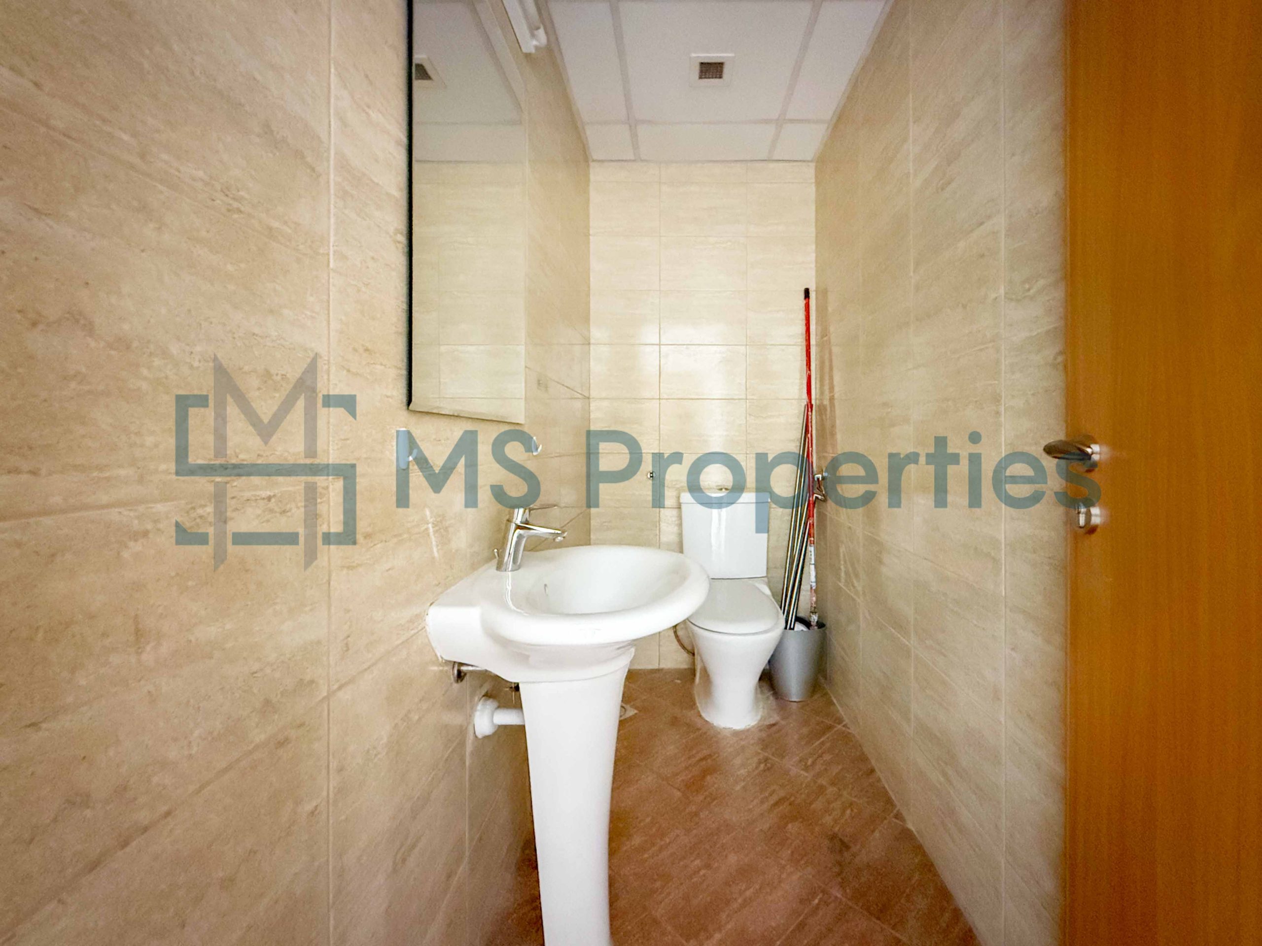 Amazing Deal 2-Bedroom Apartment | Prime Location