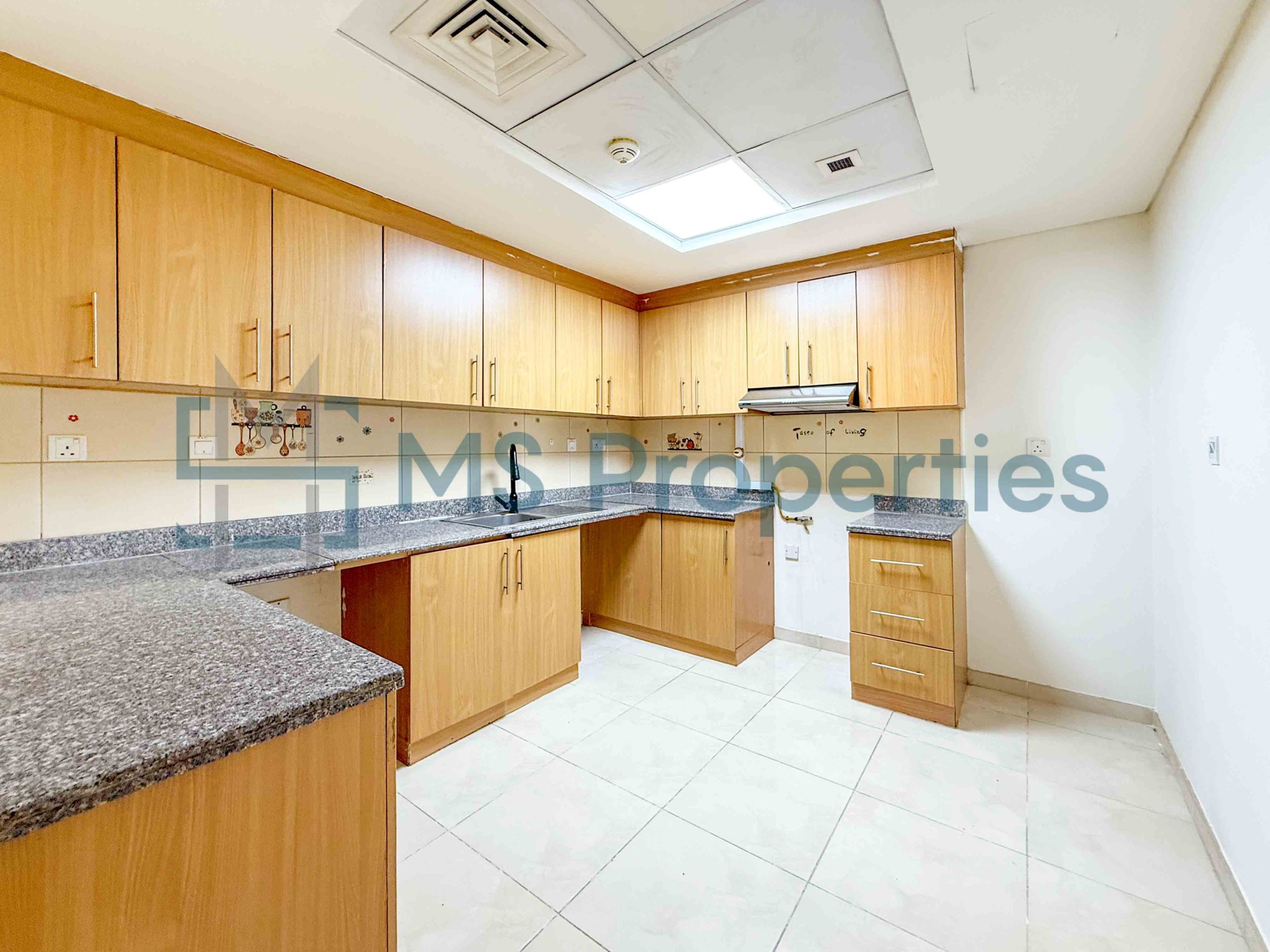Amazing Deal 2-Bedroom Apartment | Prime Location