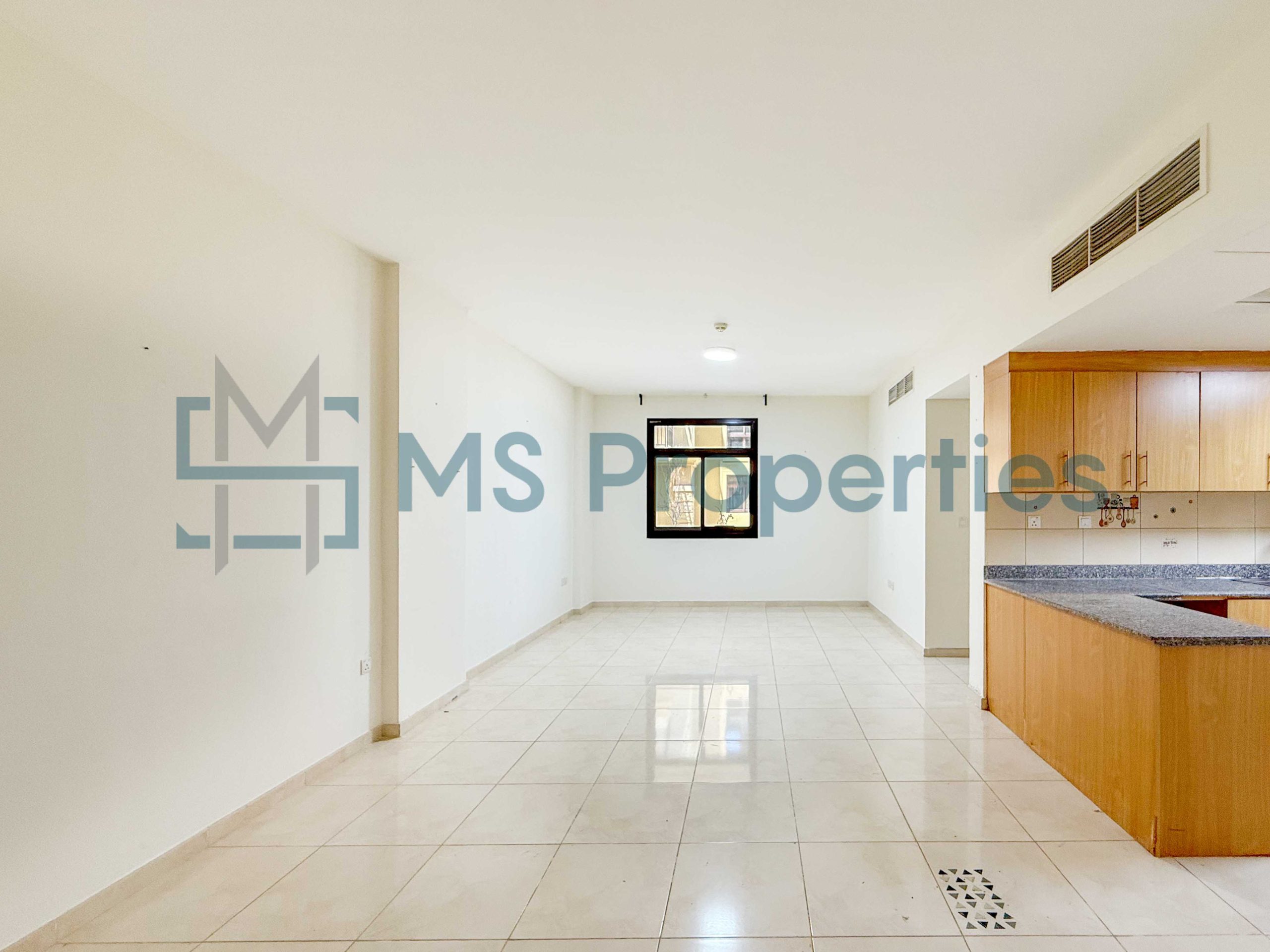 Amazing Deal 2-Bedroom Apartment | Prime Location