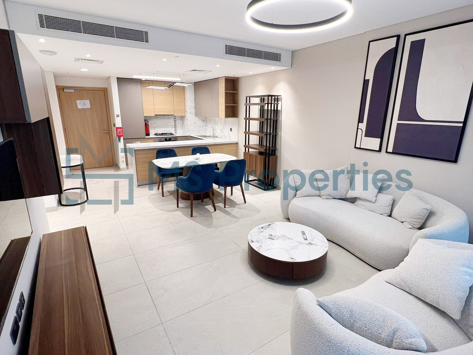 Spectacular 1BR Apartment with Great View | Bills Included