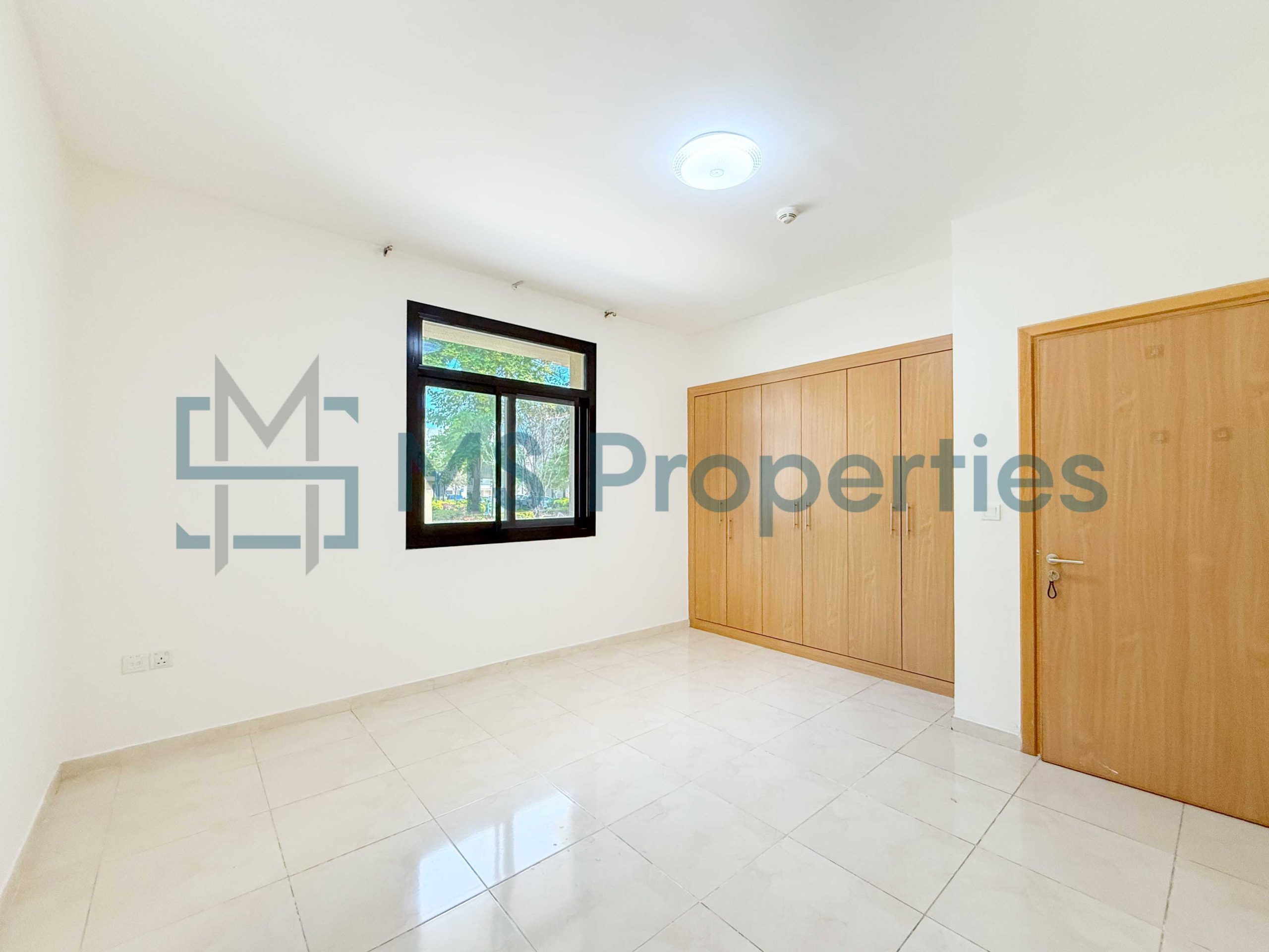 Amazing Deal 2-Bedroom Apartment | Prime Location