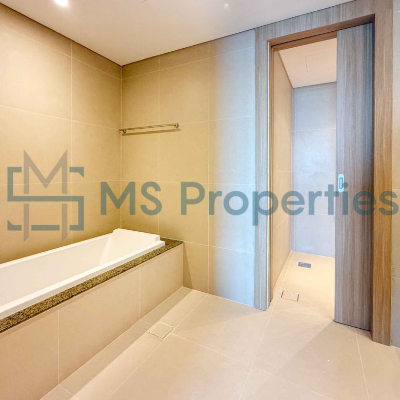 Newly Furnished | 1BR Townhouse | Sea View Balcony