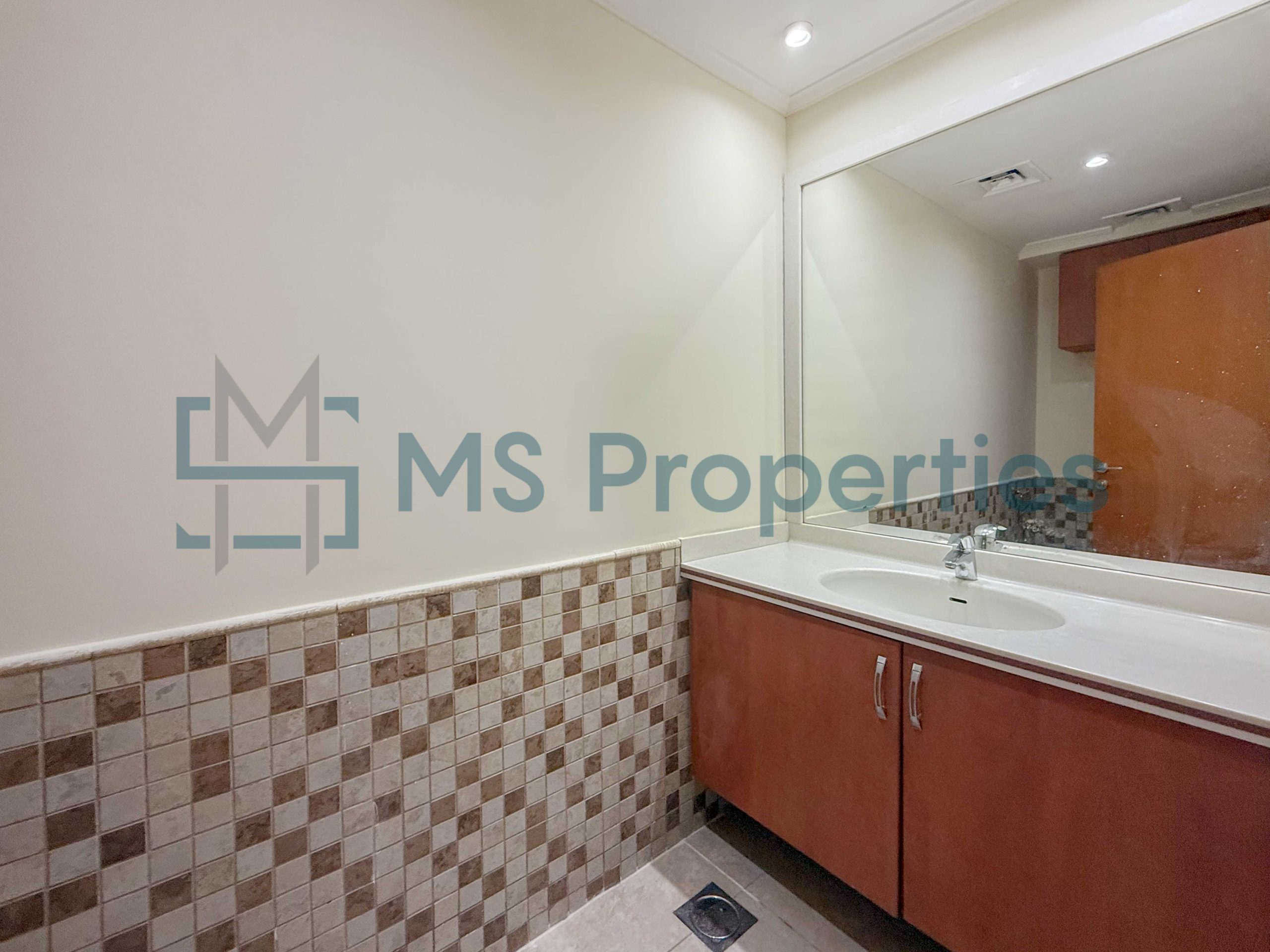 Spacious | 2BHK Apartment with Balcony | The Pearl