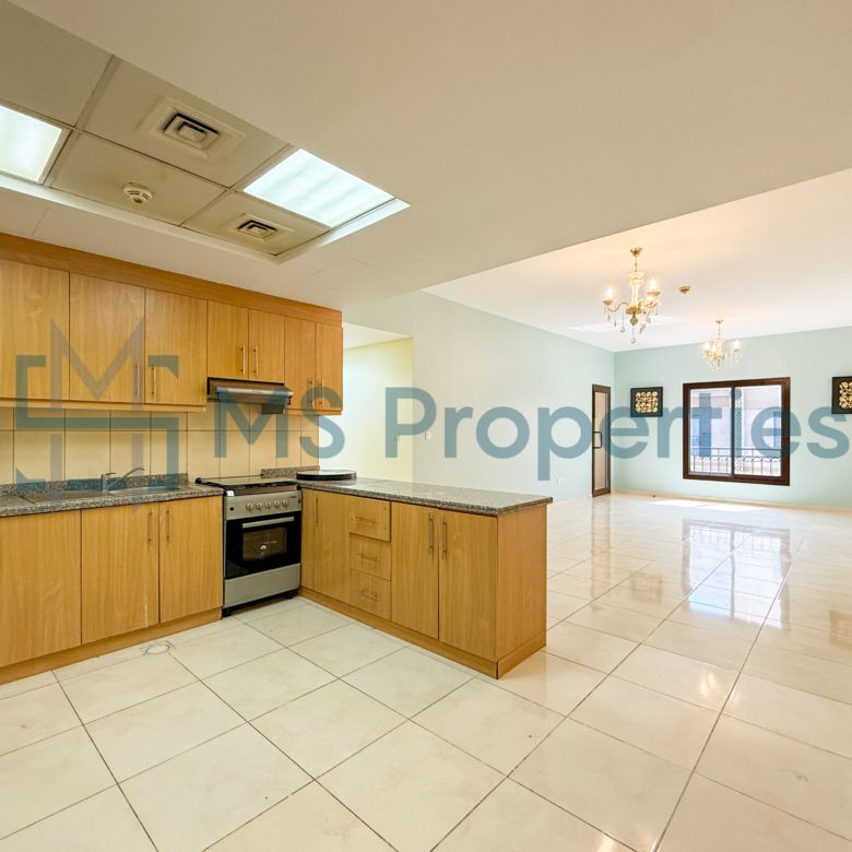 Classic 3BHK Cozy Apartment for Rent in Fox Hills