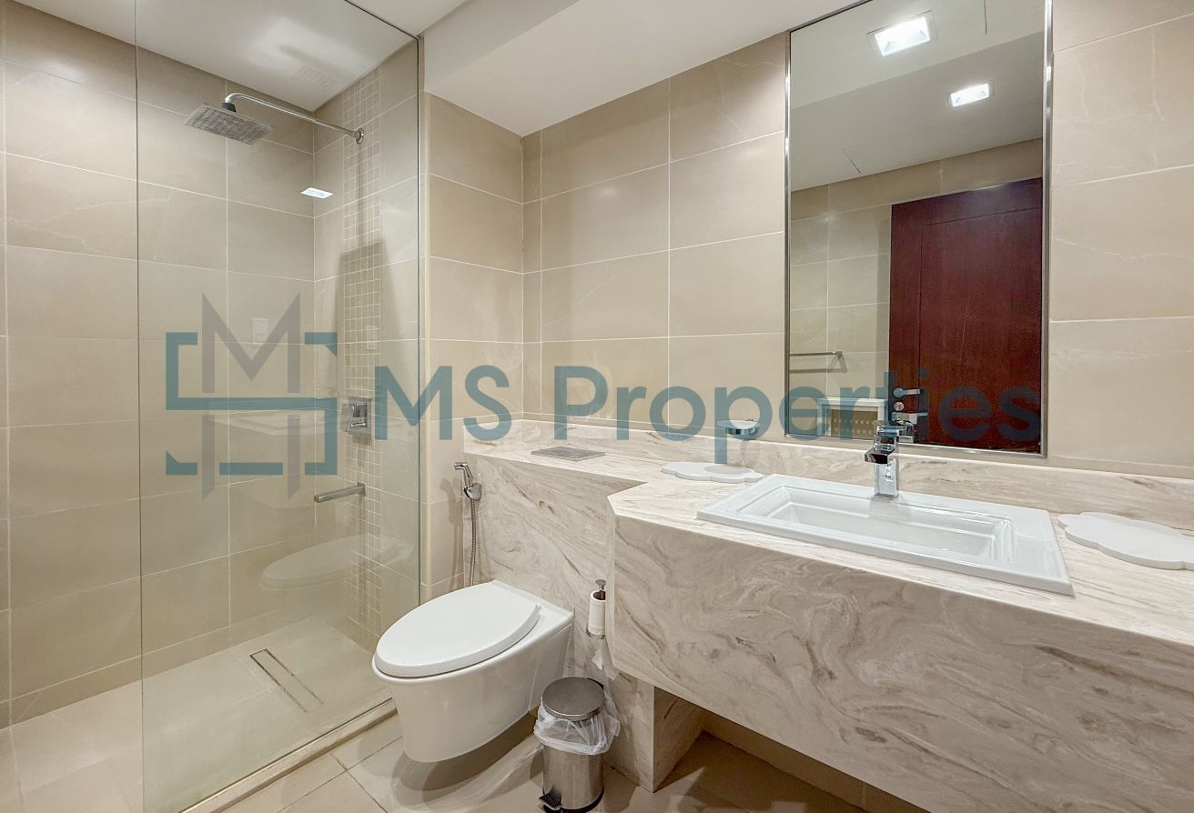Spacious Cozy | Studio Apartment with View Balcony