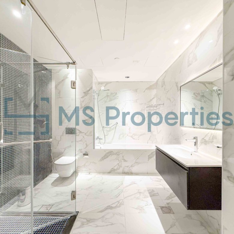 Exquisite 1BR Apartment with Amazing View Balcony