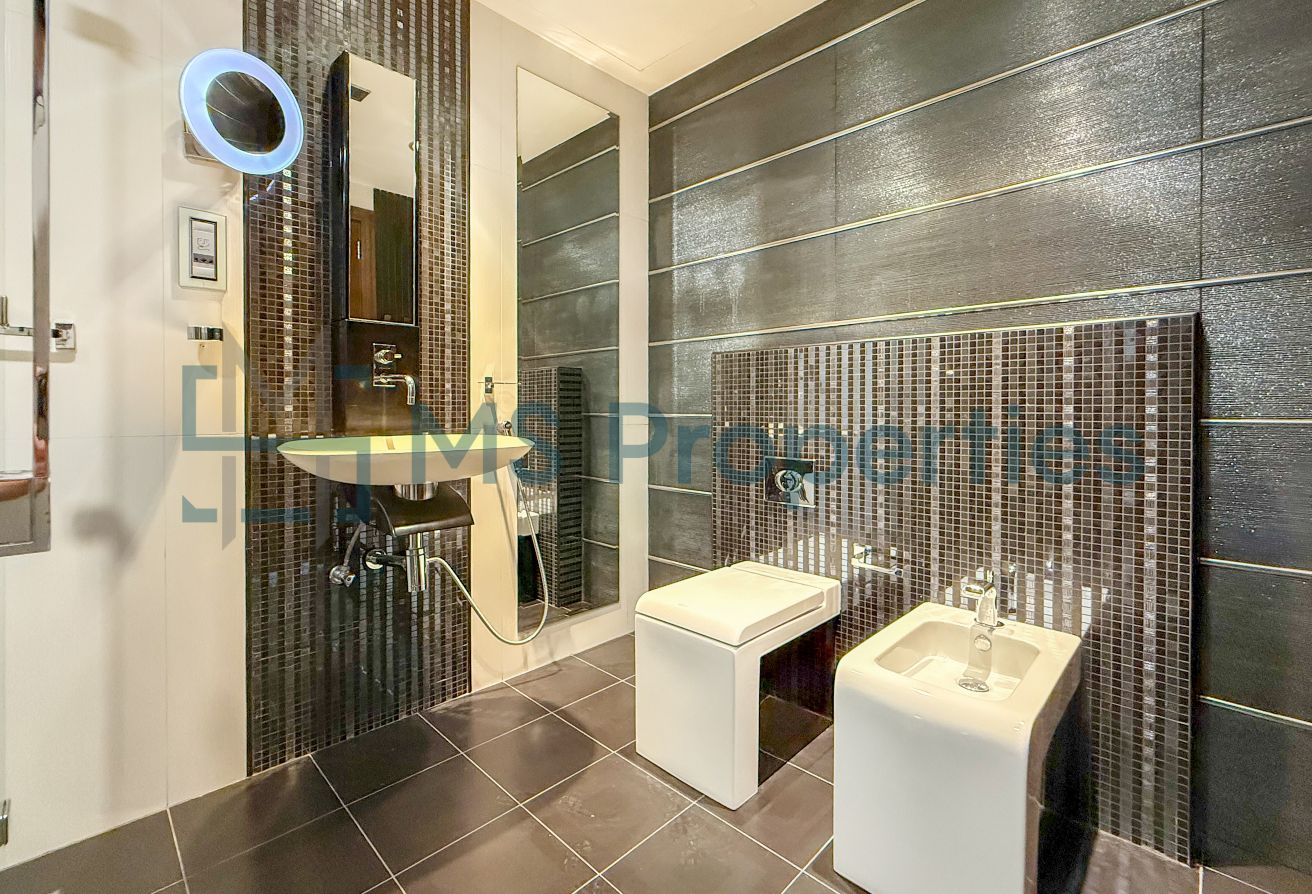Luxury 7BHK+Maid Penthouse with Balcony +Bills Included