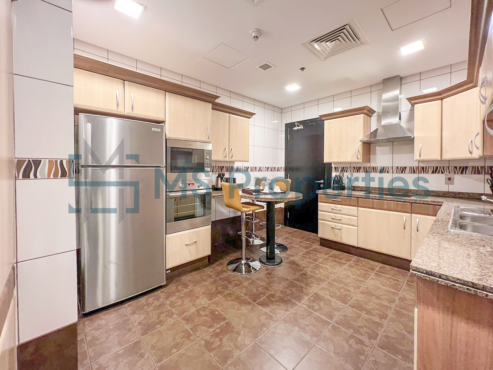 Stylishly Furnished 4BHK Flat + Bills Included