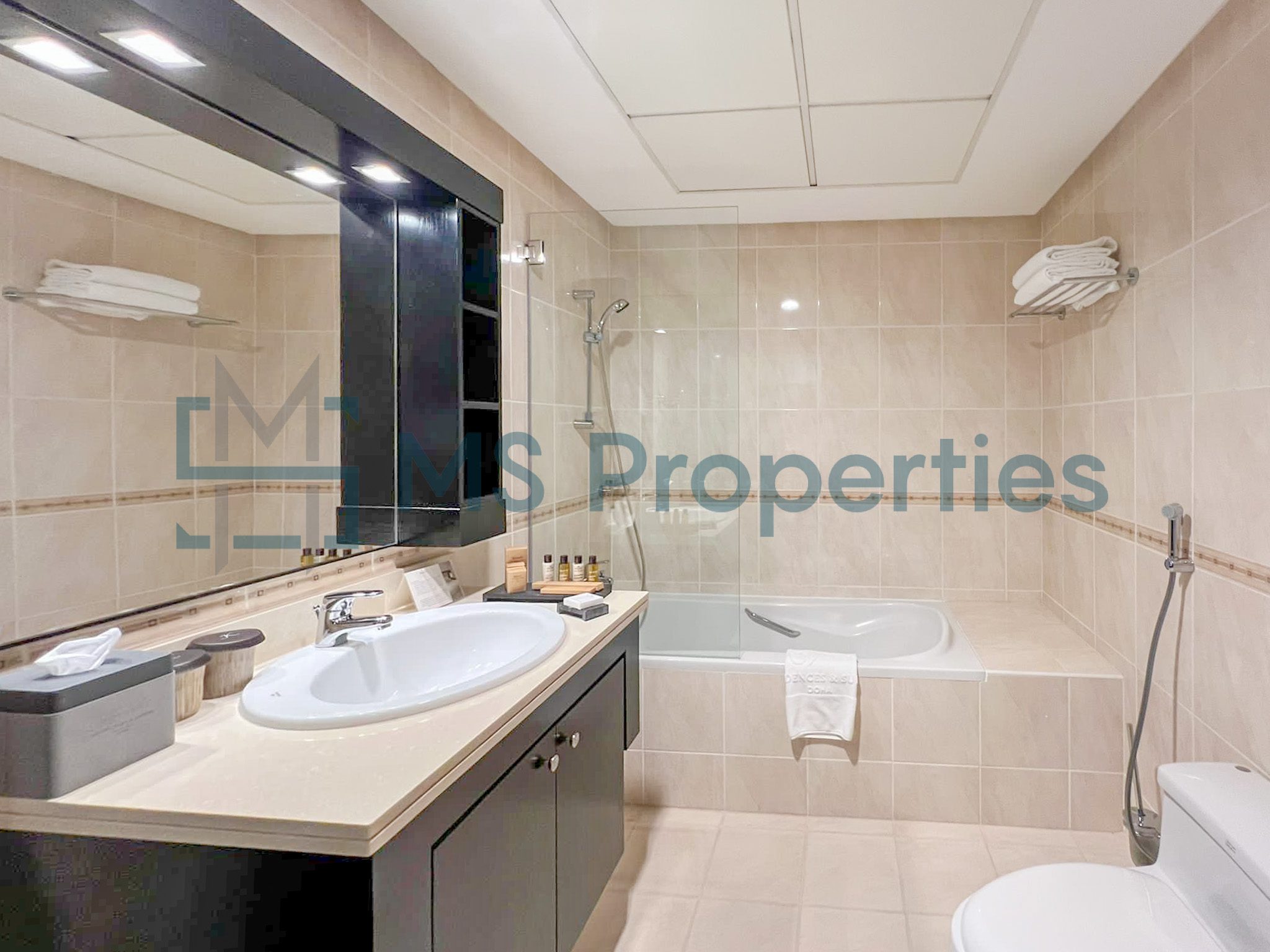 Stylishly Furnished 4BHK Flat + Bills Included