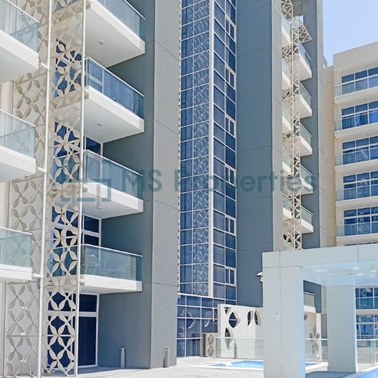 Premium Furnished 1BHK | Spacious Balcony