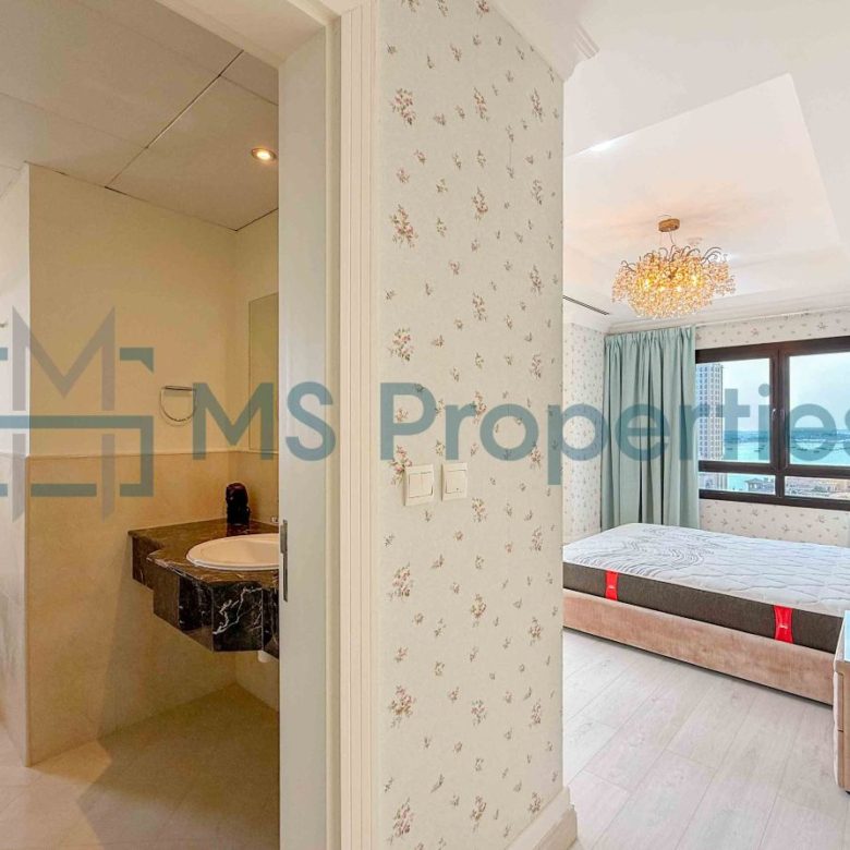 Prestigious | 3BHK Apartment with Huge Balcony Sea View
