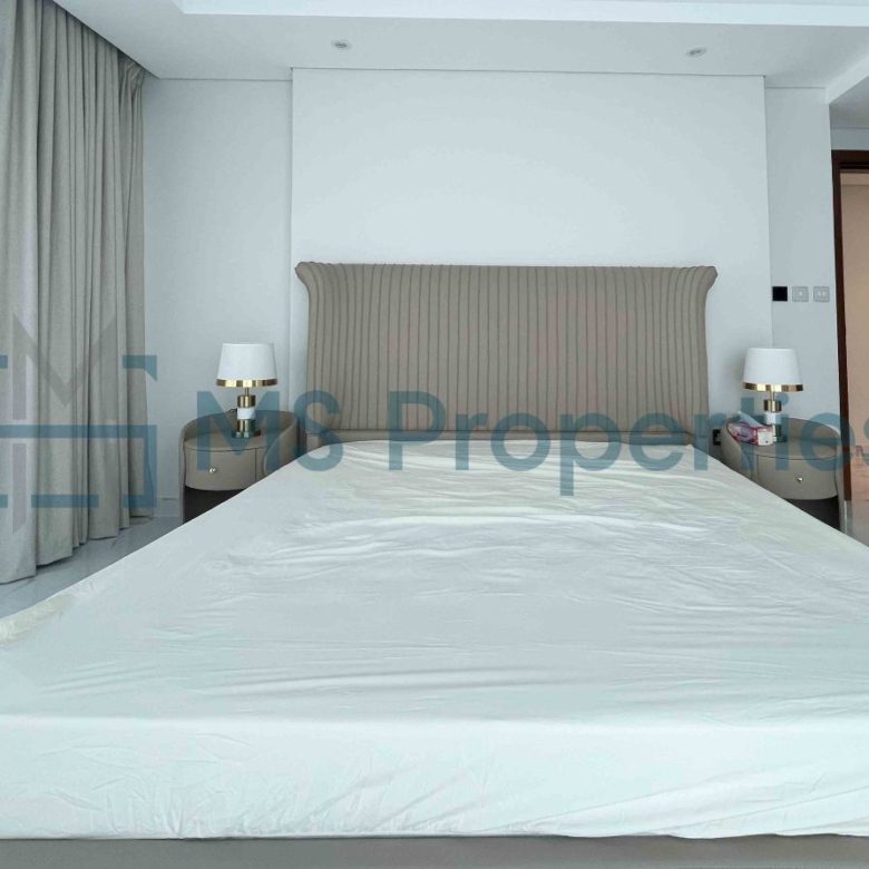 Cozy | 2BHK Apartment | with Balcony