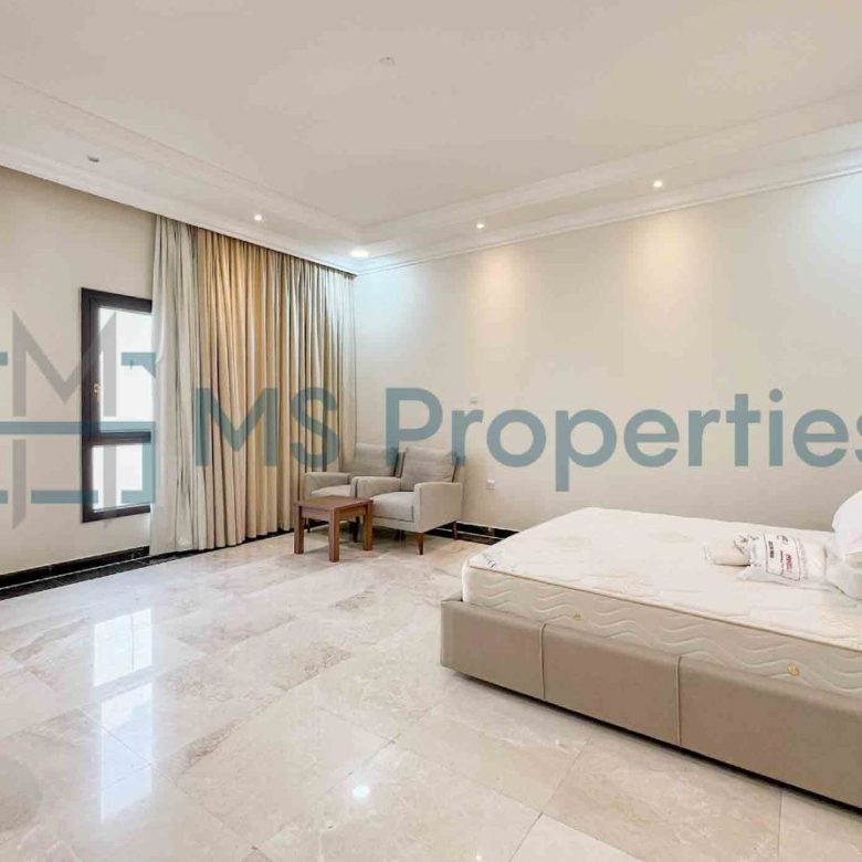 Perfect Space | 5BR+Maids Villa | View Balcony