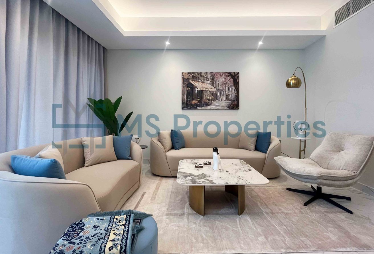 Cozy | 2BHK Apartment | with Balcony