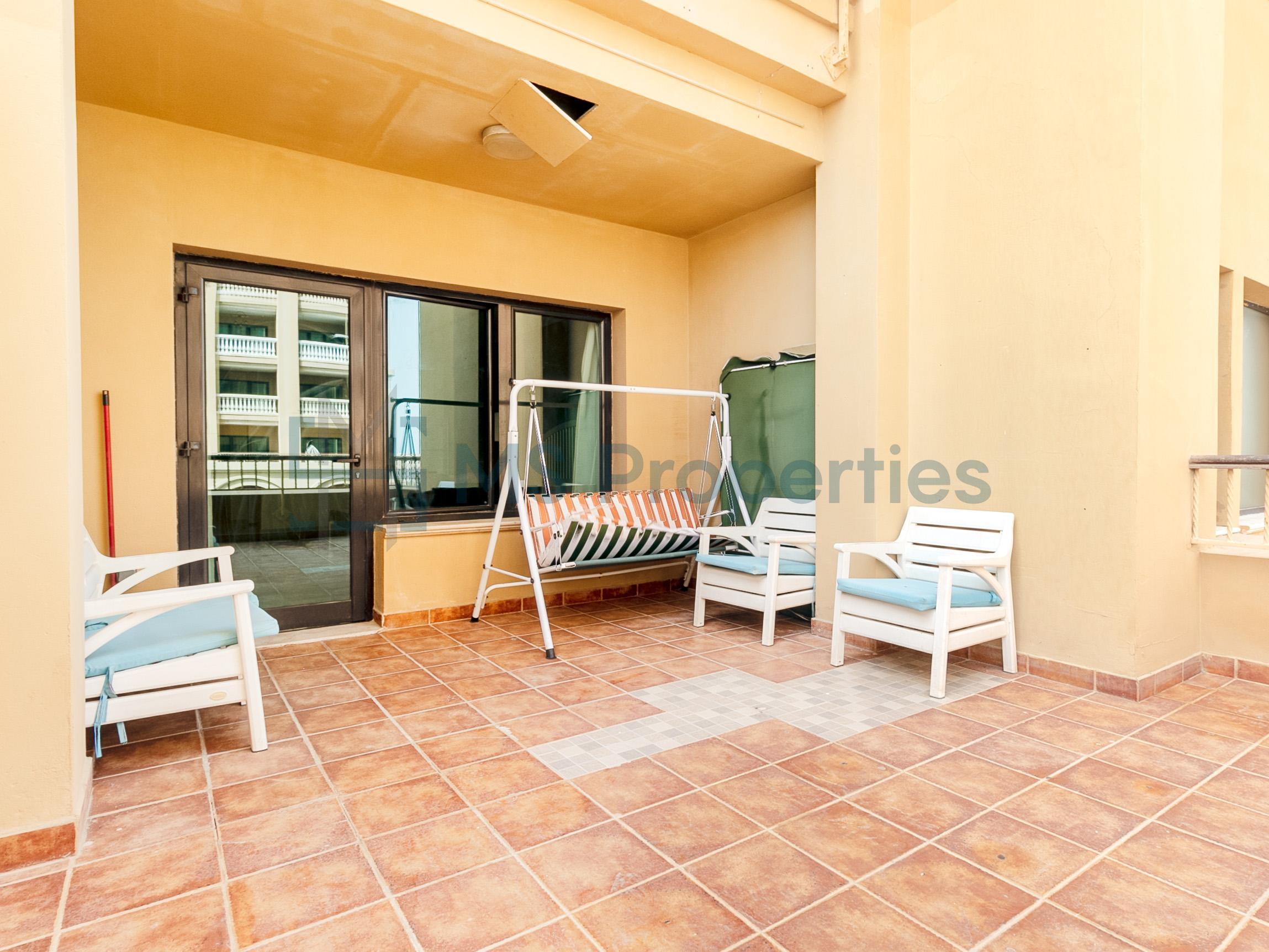 Cozy Studio Apartment with Balcony | +Bills Included