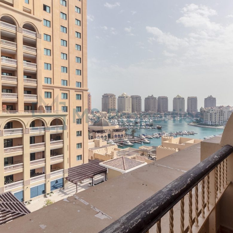Cozy Studio Apartment with Balcony | +Bills Included