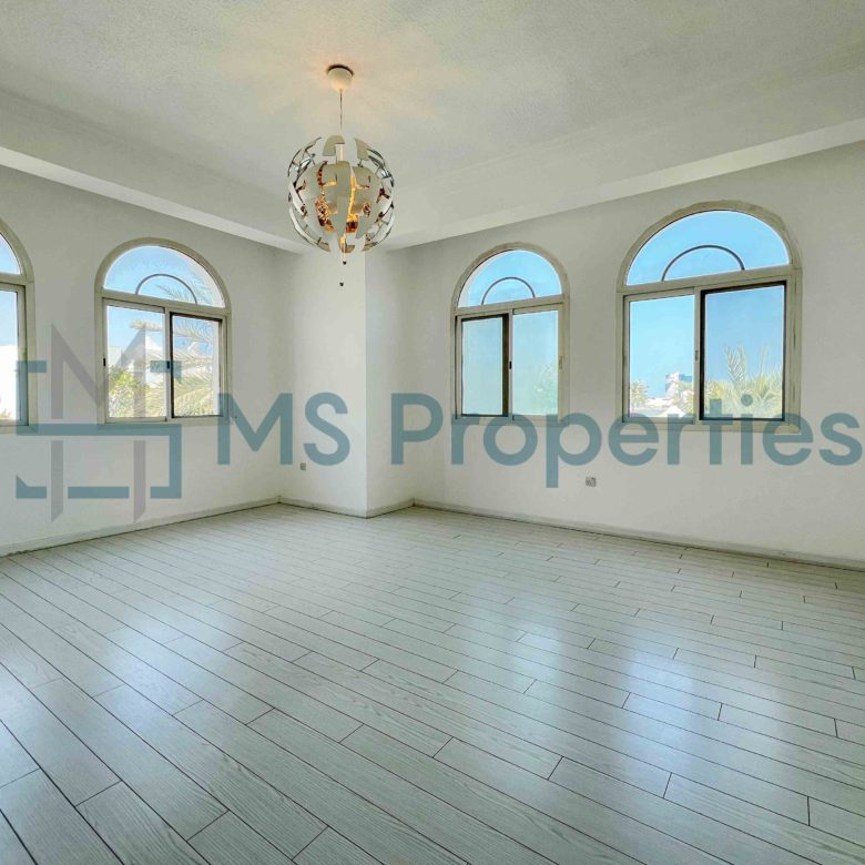 Spacious 4Bedroom+Maid Villa in West Bay Lagoon