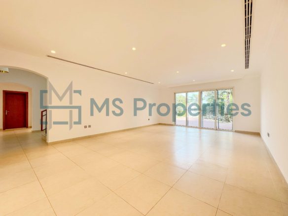 Spacious 4Bedroom+Maid Villa in West Bay Lagoon