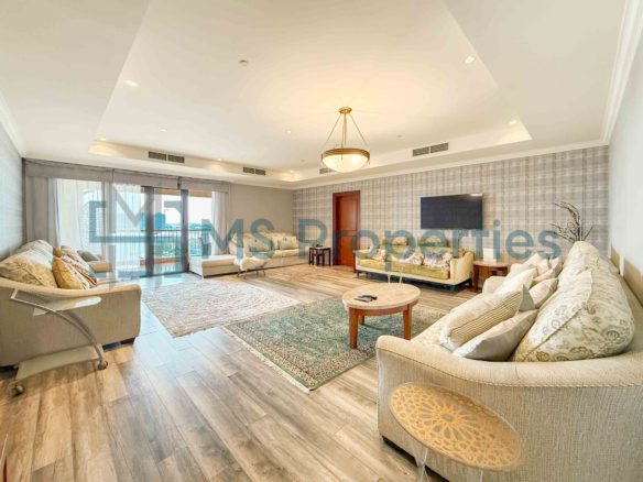 Luxurious 2Bedroom Flat with Stunning Balcony View