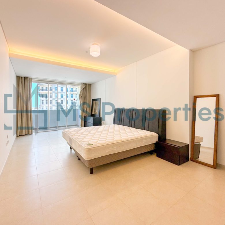 Pristine and Spacious 2BHK Apartment with Balcony