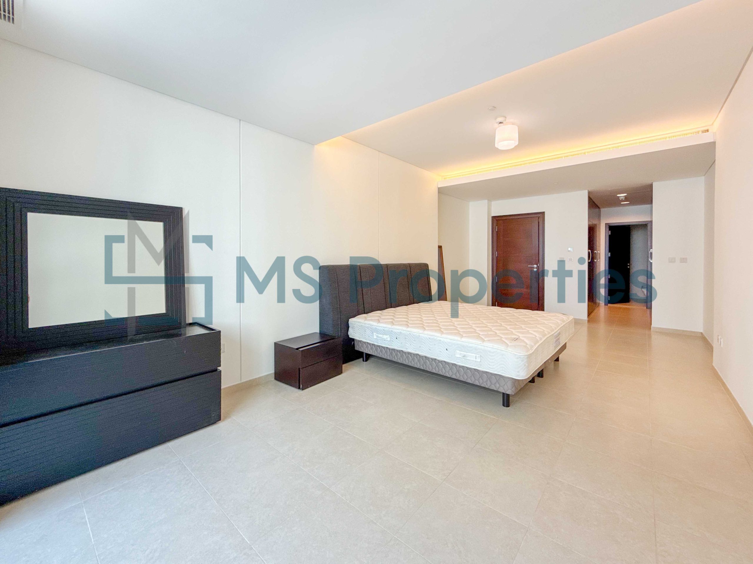Pristine and Spacious 2BHK Apartment with Balcony