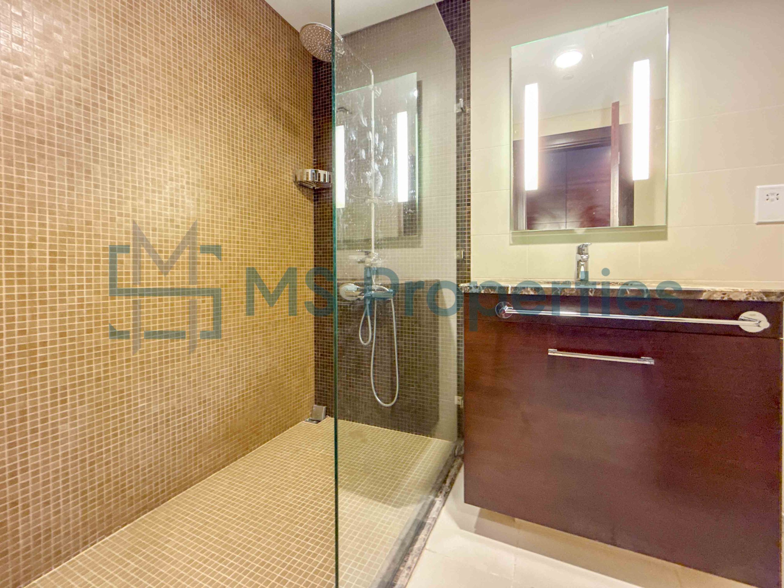 Pristine and Spacious 2BHK Apartment with Balcony
