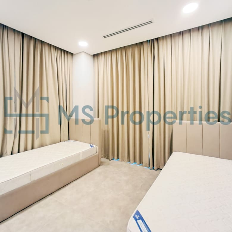 Low Rate | 2BHK Flat with Balcony | Prime Location