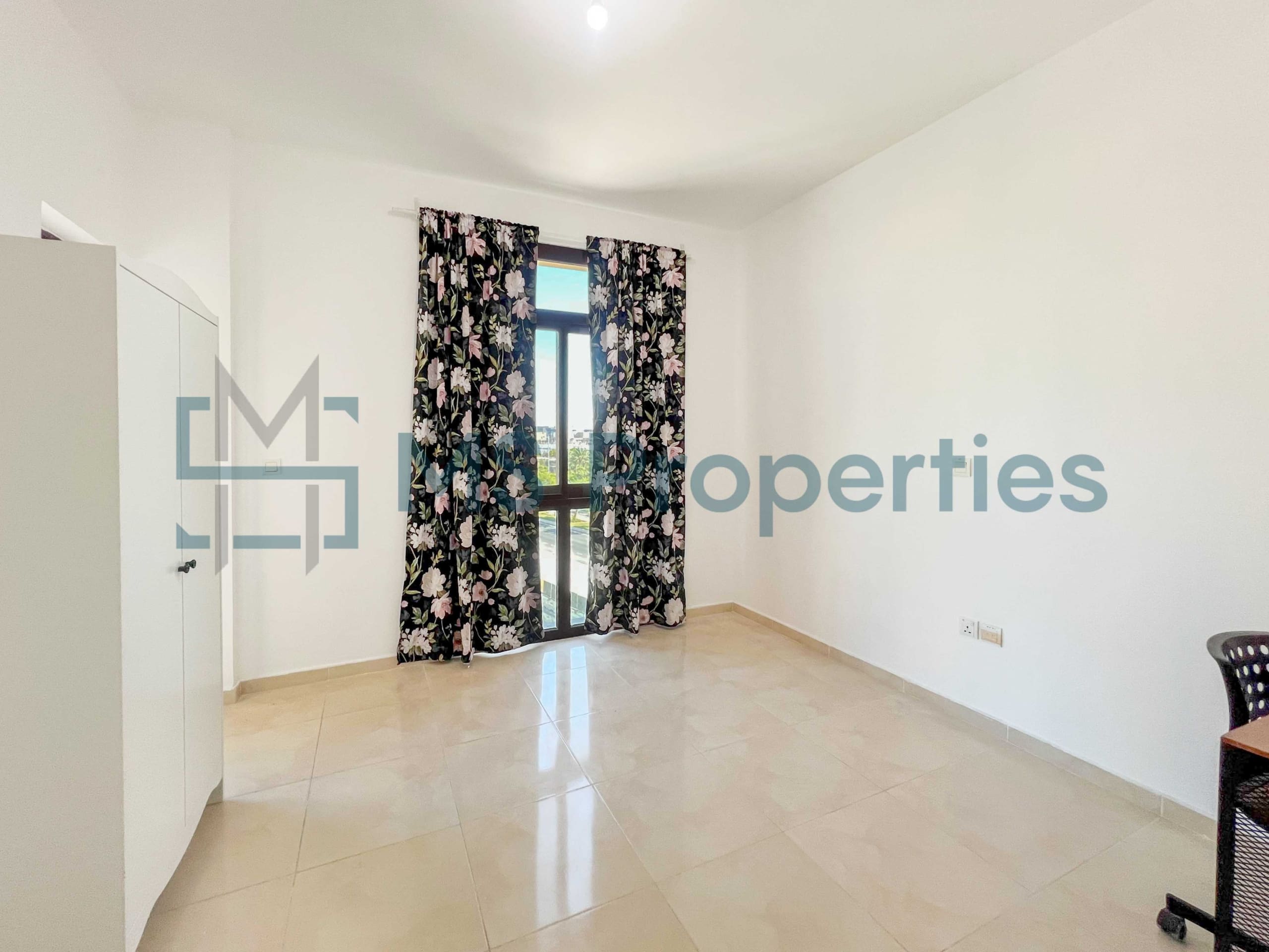 Spacious 3BHK Flat | Balcony | For Sale | Great Investment