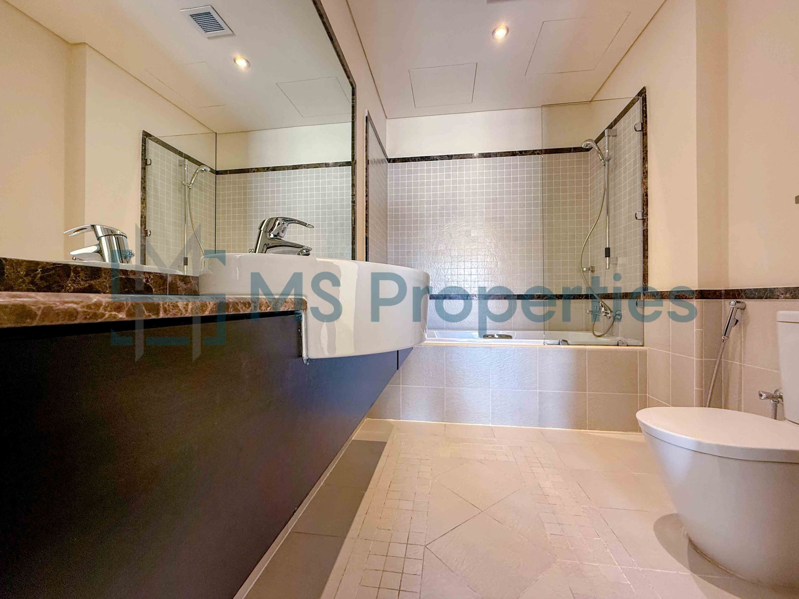 Peaceful and Cozy 2BHK Flat in Prime Area of Pearl
