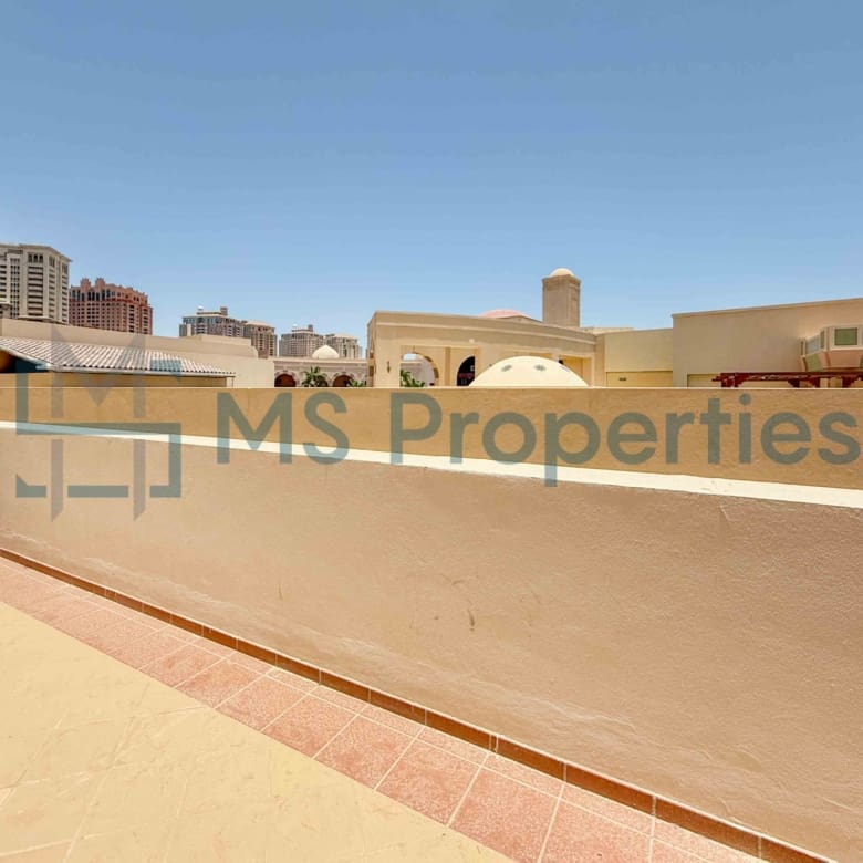 Exquisite 3BR Townhouse with Amenities Access
