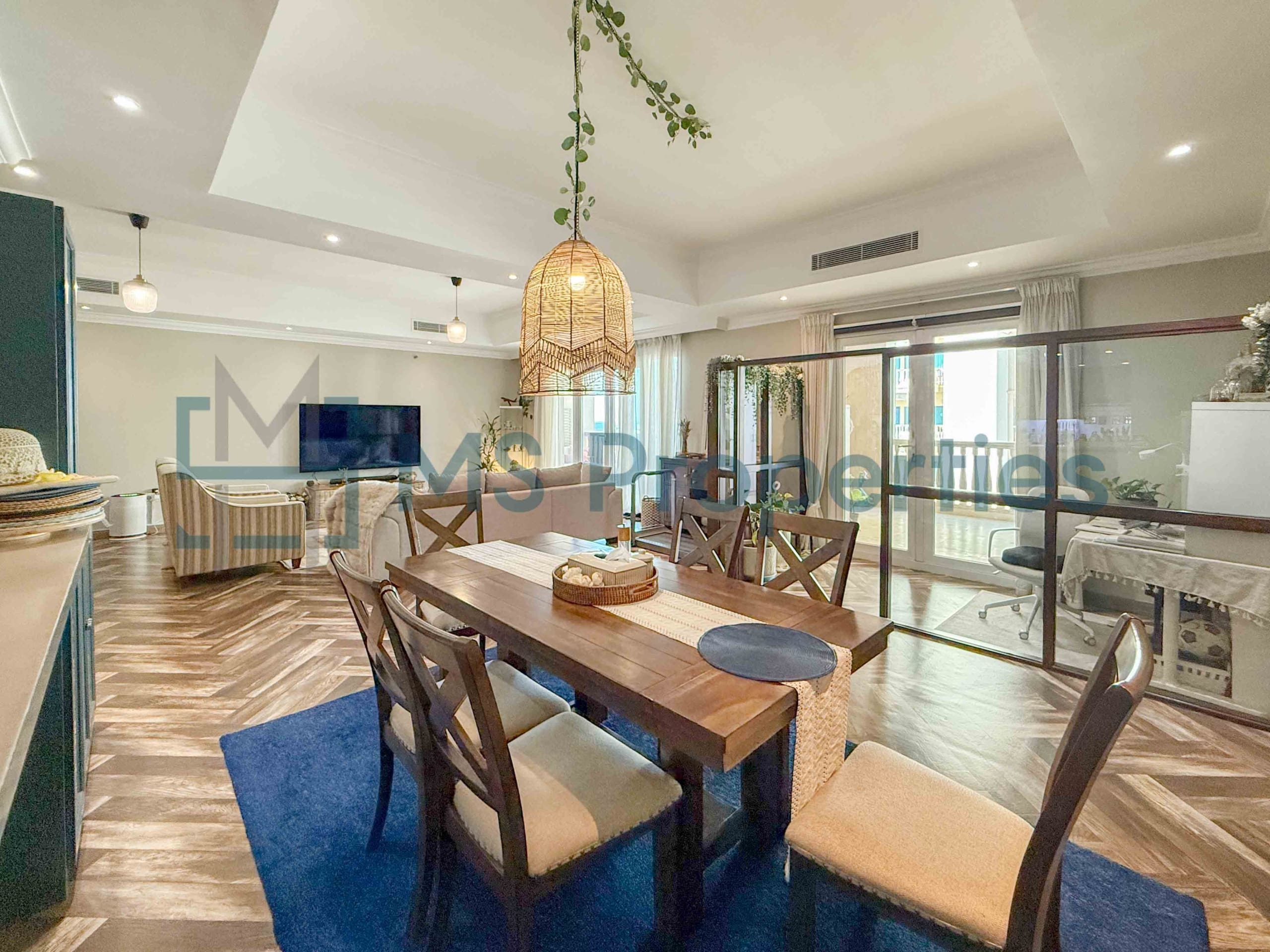 Stunning and Breath-taking 2BHK in Prime area of The Pearl