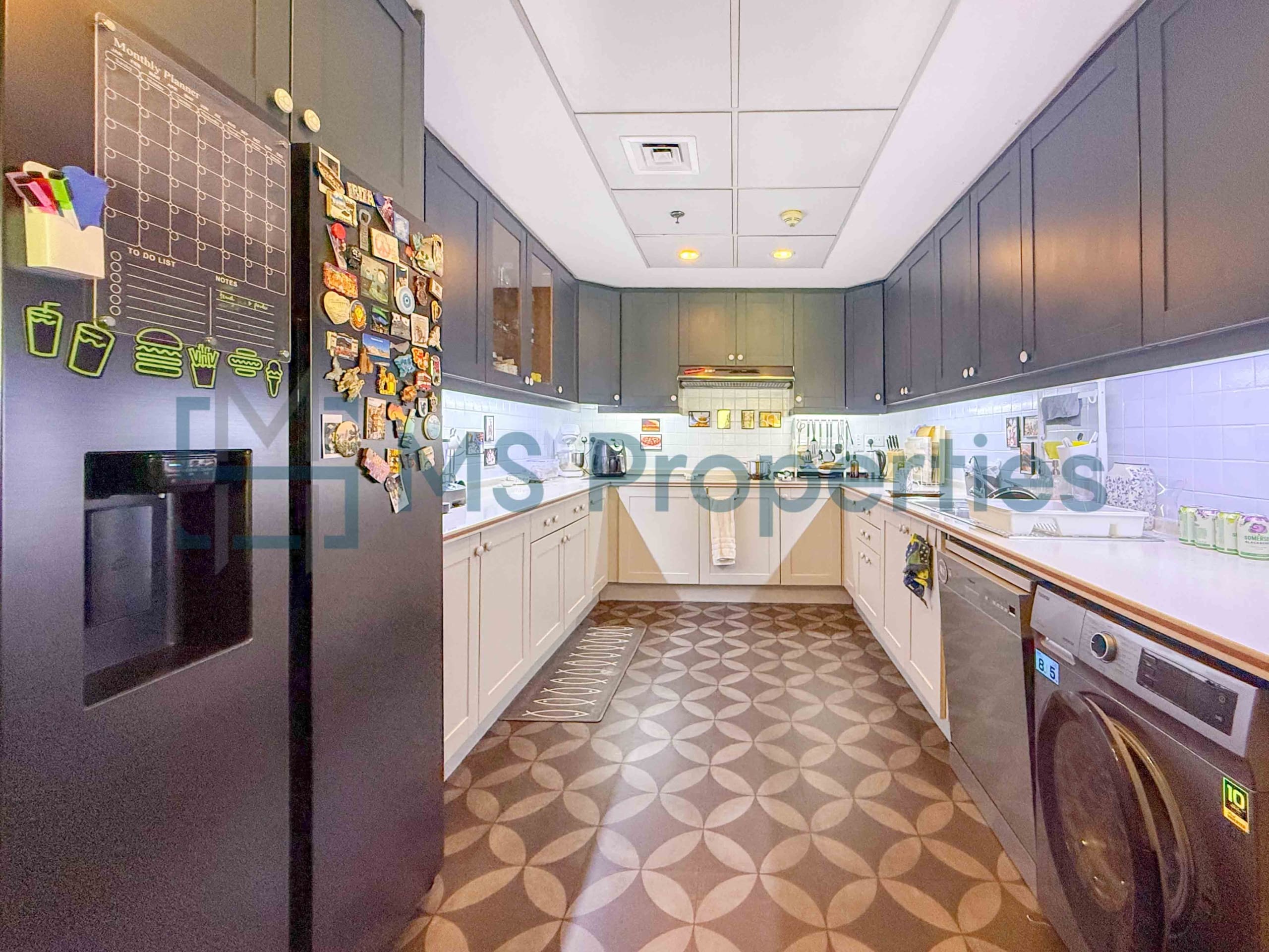 Stunning and Breath-taking 2BHK in Prime area of The Pearl