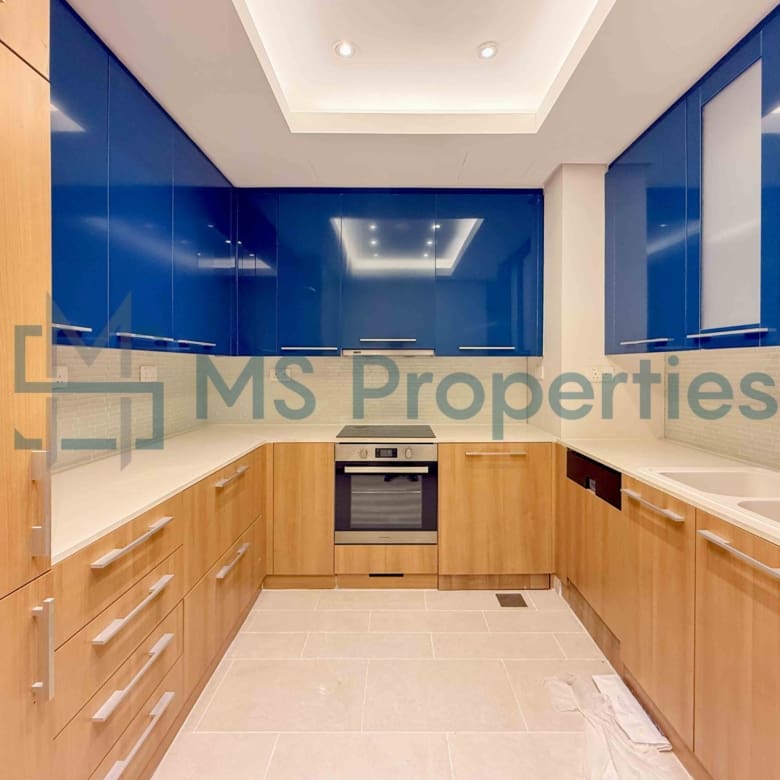 Contemporary 1BR Apartment | Sea View Balcony