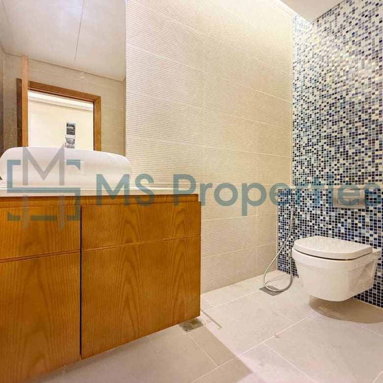 Contemporary 1BR Apartment | Sea View Balcony