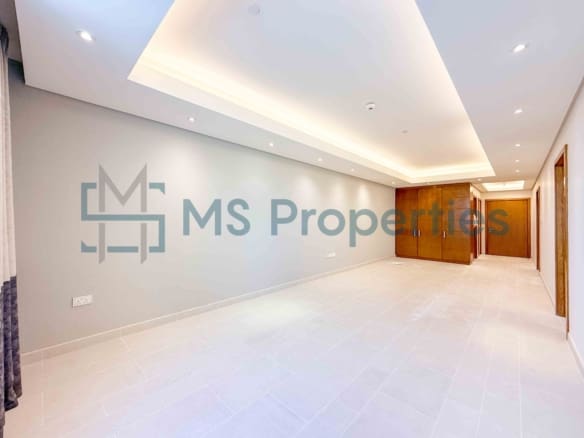 Contemporary 1BR Apartment | Sea View Balcony