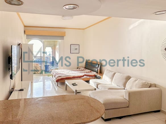 Gorgeous Studio Apartment with Sea View Balcony