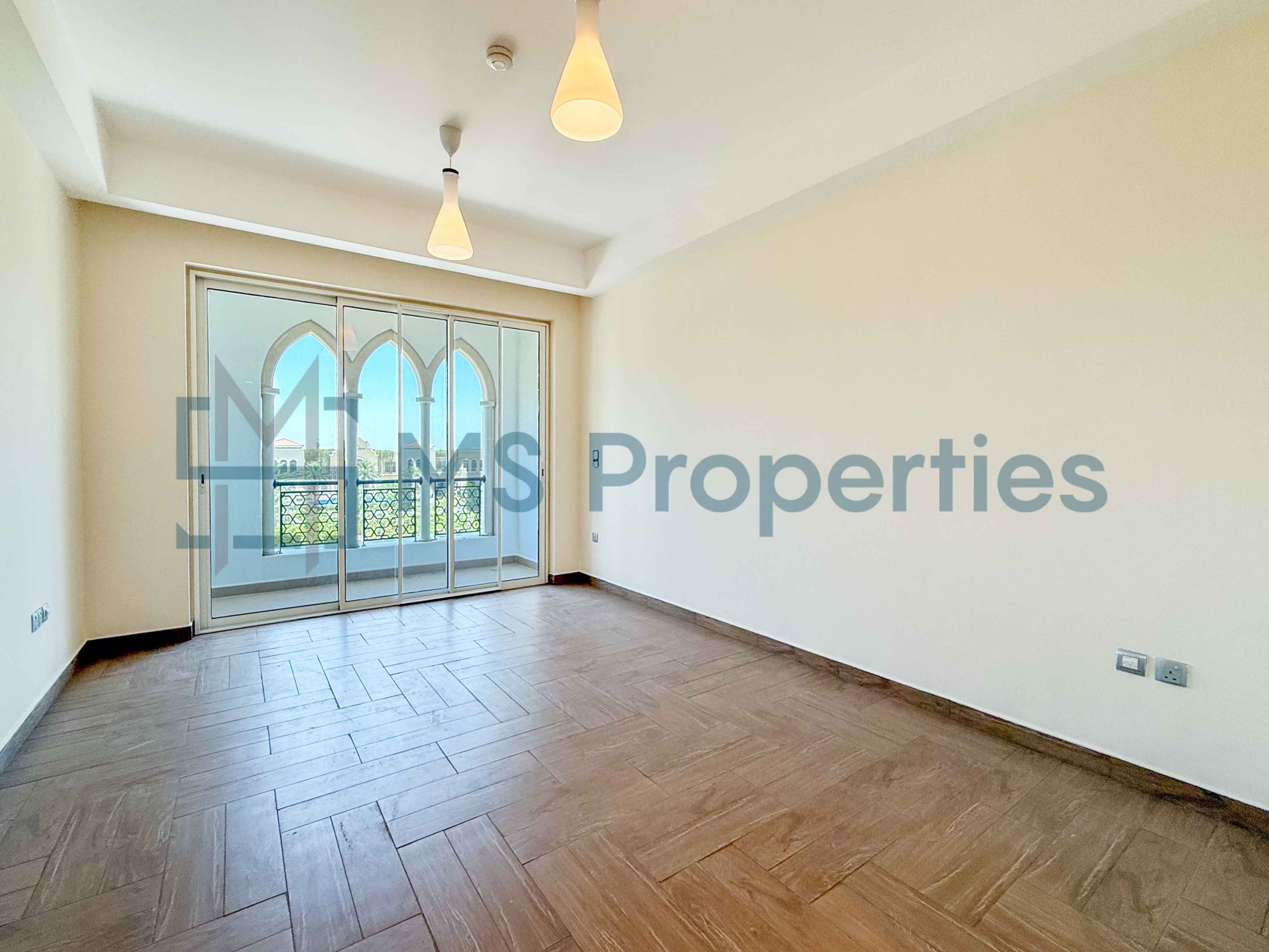 Clean and Bright 1BHK Apartment | Including Bills