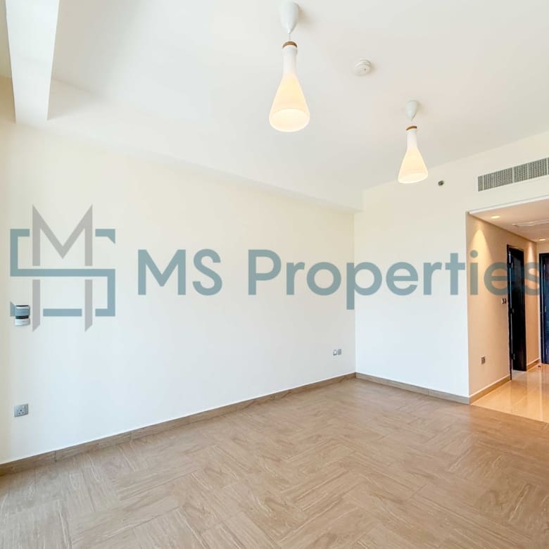 Clean and Bright 1BHK Apartment | Including Bills