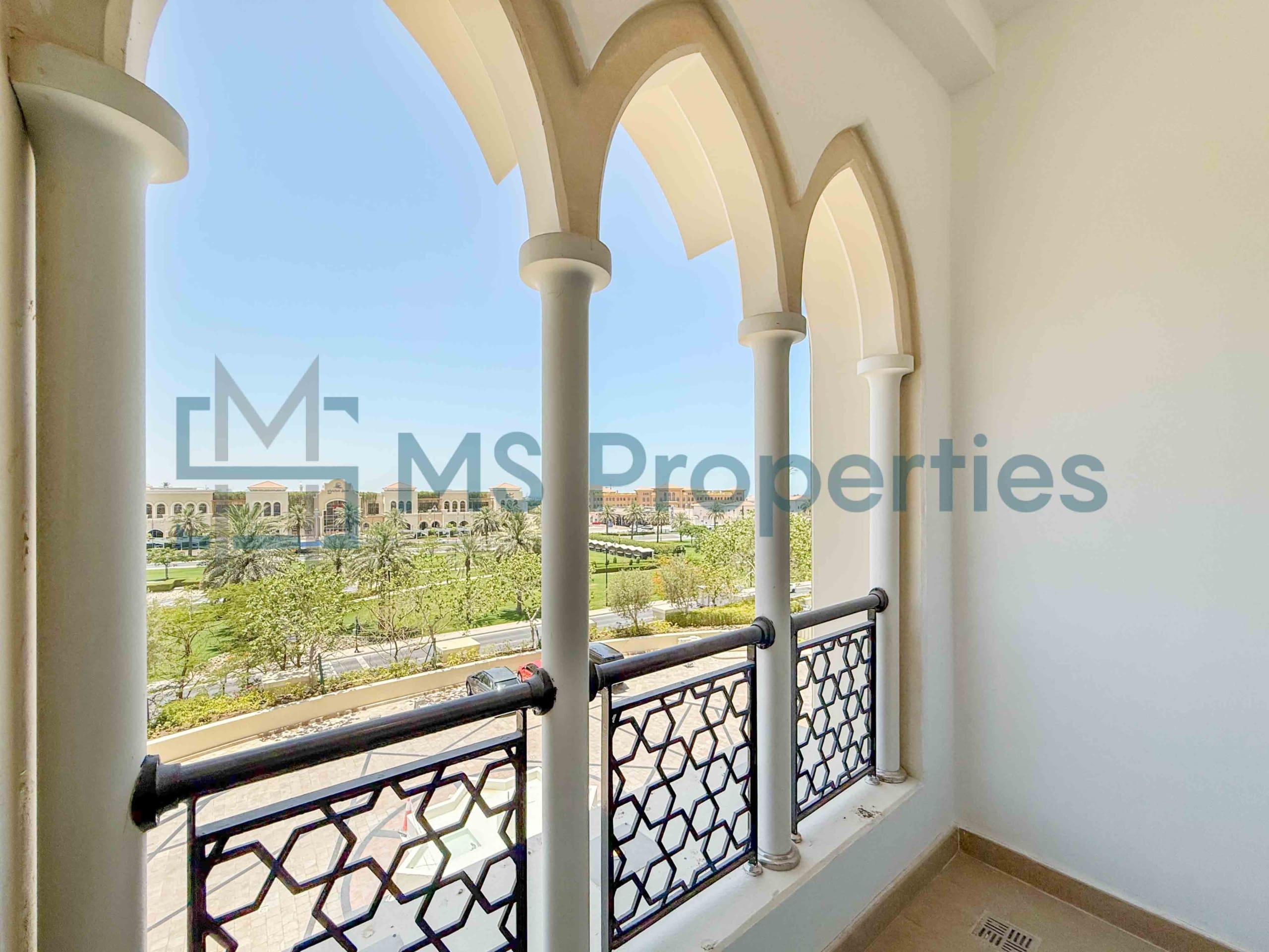 Clean and Bright 1BHK Apartment | Including Bills