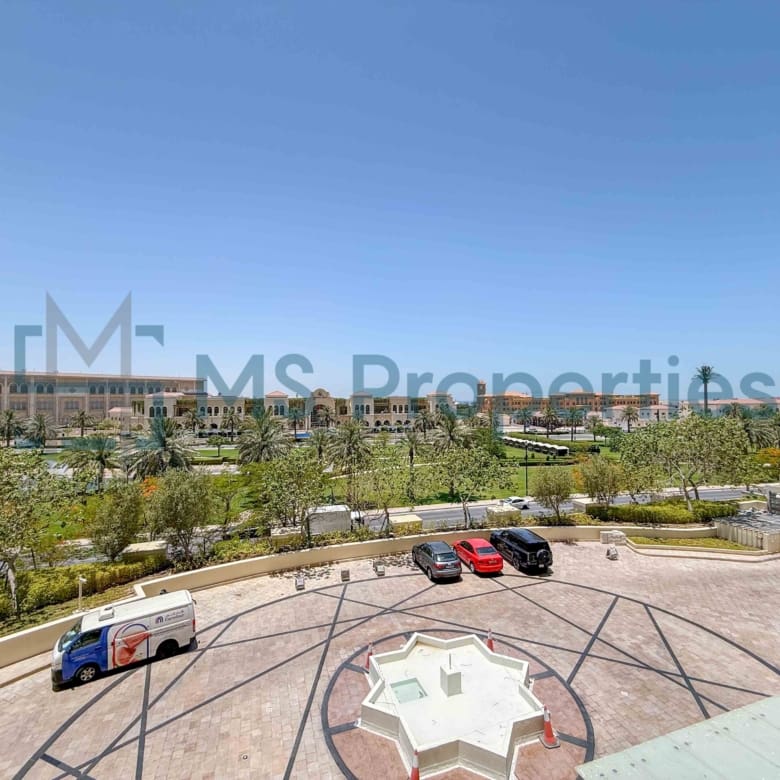 Clean and Bright 1BHK Apartment | Including Bills