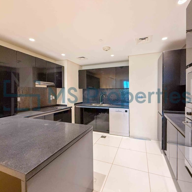 Clean and Bright 1BHK Apartment | Including Bills