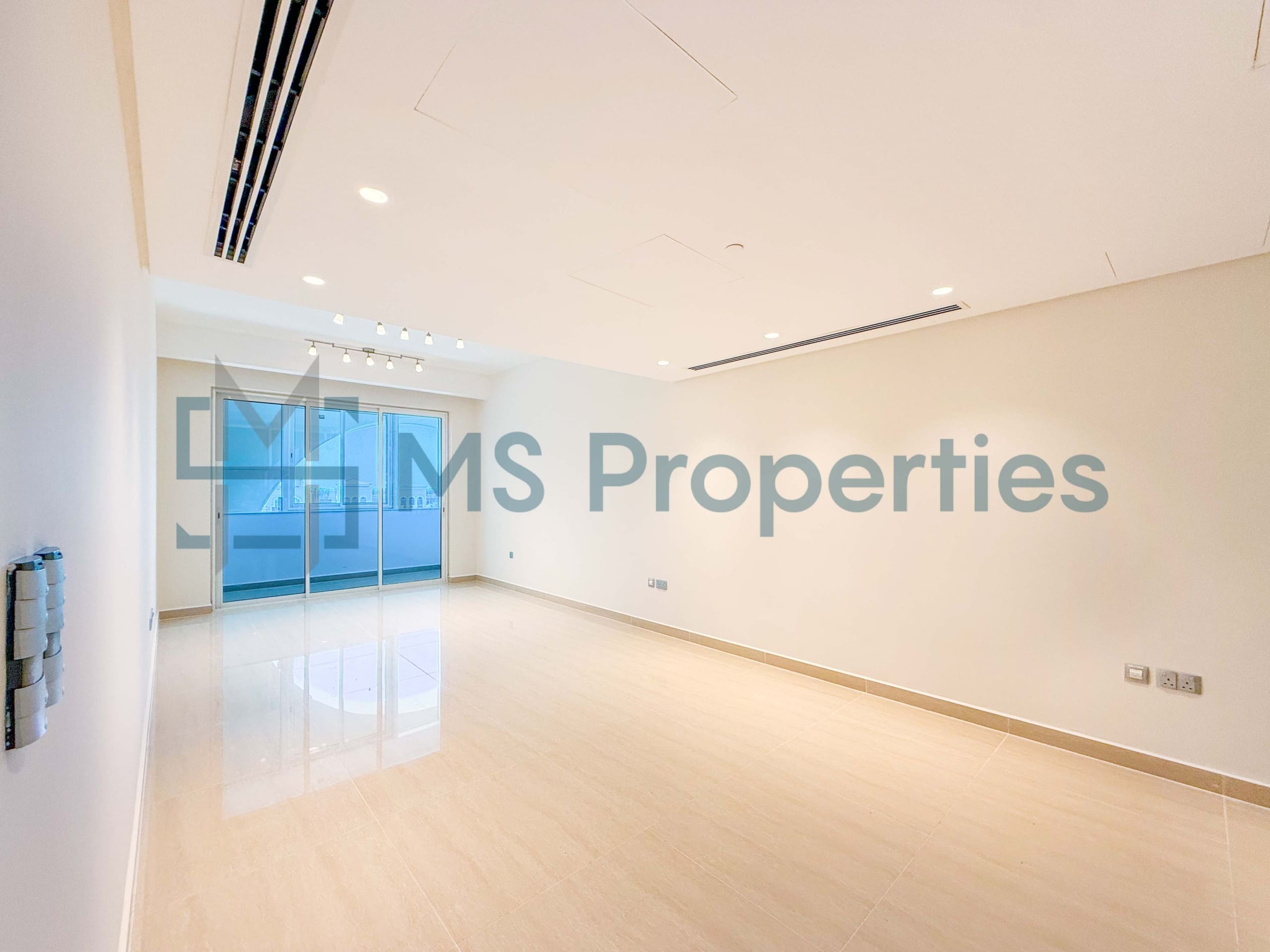 Clean and Bright 1BHK Apartment | Including Bills
