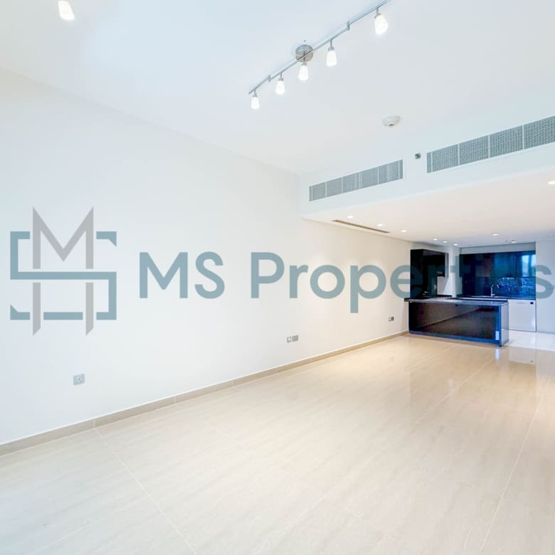 Clean and Bright 1BHK Apartment | Including Bills