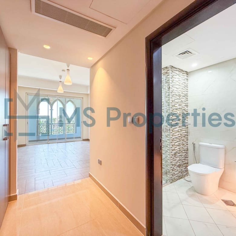 Clean and Bright 1BHK Apartment | Including Bills