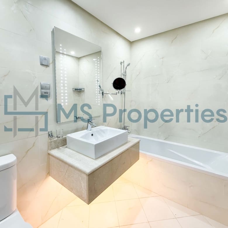 Clean and Bright 1BHK Apartment | Including Bills
