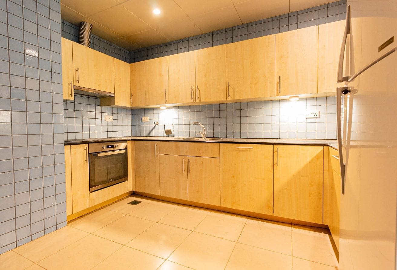 Discover Deals Offer | 2 BDR + Maid Flat with Balcony