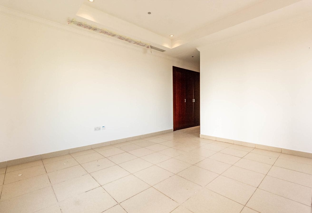 Discover Deals Offer | 2 BDR + Maid Flat with Balcony